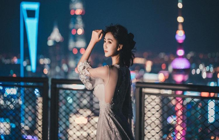 新月直播互动功能丰富