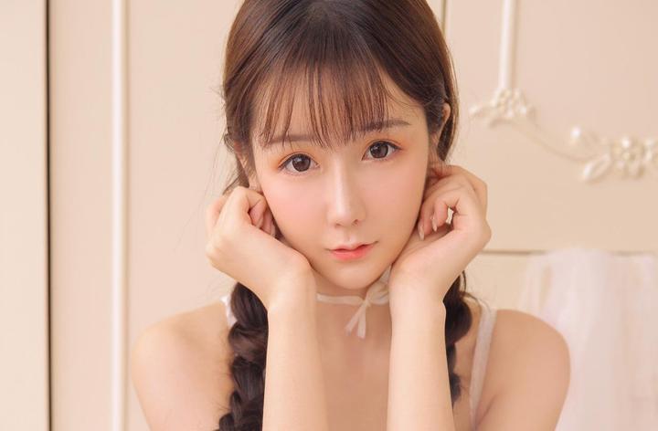 性教育中的黄瓜演示